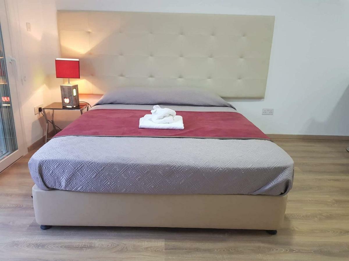 Ground Floor Studio Paphos Ngoại thất bức ảnh